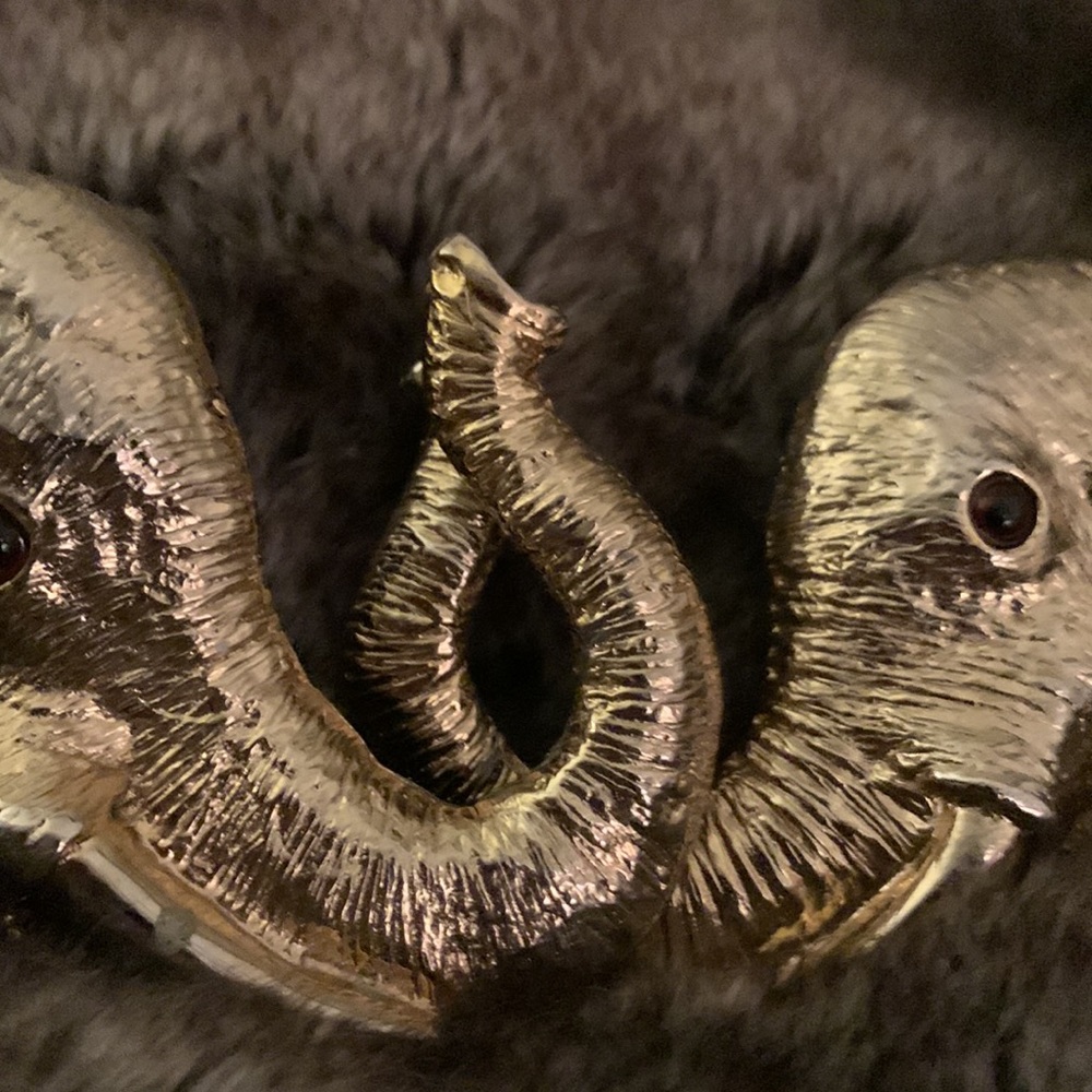 Vintage elephant belt buckle signed - Picture 3 of 4